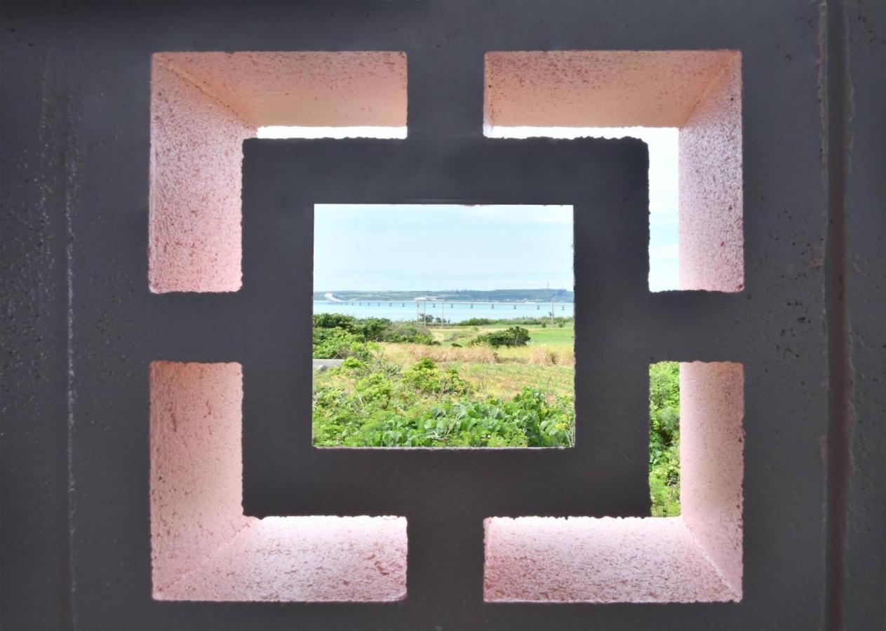 Hotel Pink Hibiscus Miyakojima  Eksteriør billede